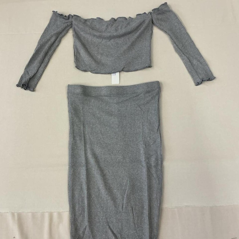 Brand new‎ with tags O. Vianca ribbed two-piece set